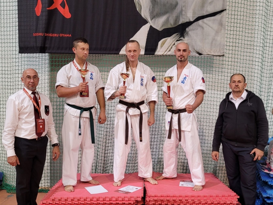 Karatecy Tarnowskiego Klubu Sportowego Oyama Karate: Mateusz Boryczka, Dawid Ból i Dawid Sroka